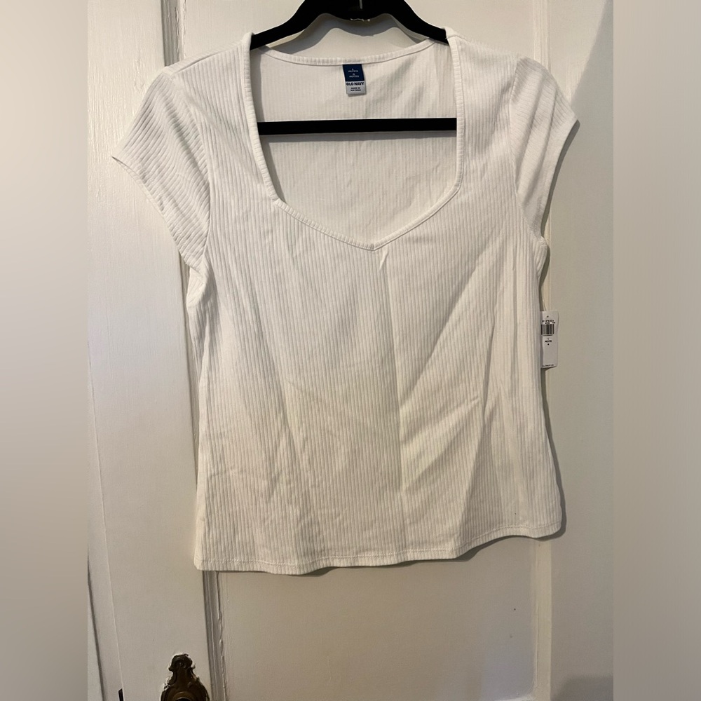 BNWT Old Navy ribbed top size L